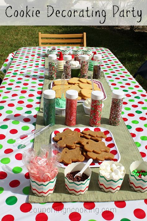 Holiday Cookie Decorating, Holiday Baking Party, Christmas Cookie Decorating, Christmas Cookies Kids, Easy Holiday Cookies, Christmas Cookie Party, Gingerbread House Parties, Gingerbread Party, Cookie Decorating Party