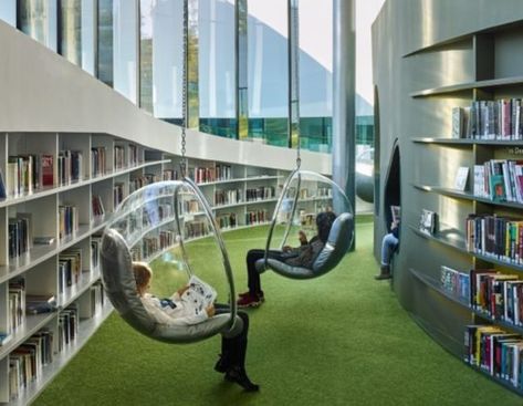 Reading bubbles in a public #library in Thionville, France Futuristic Library, Public Library Design, Library Seating, School Library Design, Library Cafe, Future Library, Bibliotheque Design, Dream Library, Open Library