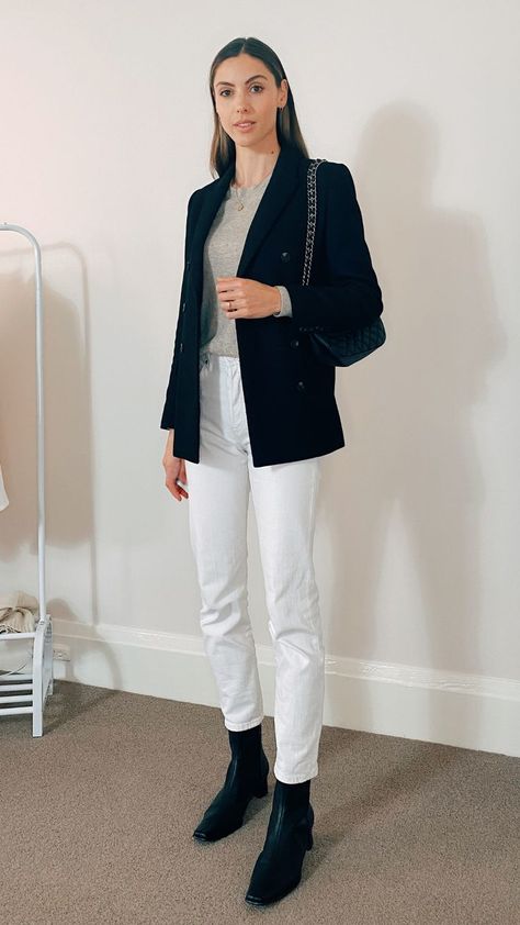 White Jeans Outfit Idea - White Jeans, black blazer, black boots and beige sweater Wearing White Jeans, Style White Jeans, How To Wear White Jeans, Jeans Outfit Ideas, Emily Elizabeth, Denim Jeans Outfit, October Outfits, White Levis, White Jeans Outfit