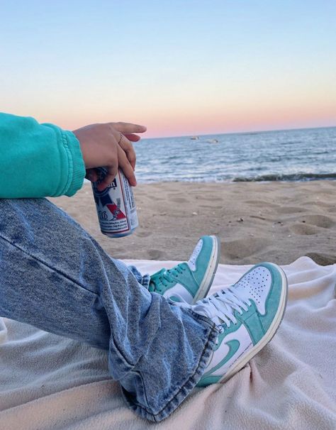 Teal Shoes Outfit, Nike Shoes Aesthetic, Teal Mood Board, Teal Jordans, Jordans Aesthetic, Ocean Sunsets, Aesthetic Summer Beach, Sunsets Beach, Vsco Beach