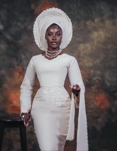 Role Of A Wife, Nigerian Traditional Dresses, Yoruba Bride, Nigerian Traditional Wedding, Nigerian Dress, Nigerian Lace Styles Dress, Nigerian Bride, African Wedding Attire, Traditional Wedding Attire