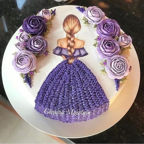 ⬅️ Follow  Cake 💜 from @geminamorelato . . #Weddingday #Weddingphoto #Weddingideas #Foodie #Cake #Weddingcake  #Yummy #Ilovefood  #Dessert… Cake Designs For Girl, Frosting Cake, Decorating Frosting, Mini Torte, Luxury Cake, Cupcakes Decorados, Creative Cake Decorating, Cake Decorating Frosting, Beautiful Birthday Cakes