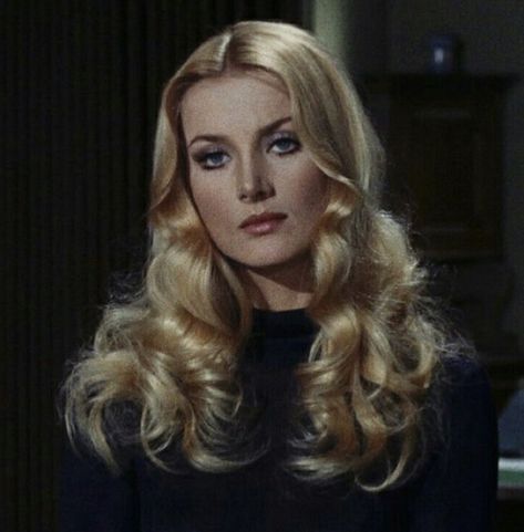 Barbara Bouchet, Long Blonde, Natasha Romanoff, Blonde Bombshell, Long Blonde Hair, Beauty Icons, Vintage Hairstyles, Hollywood Glamour, Vintage Beauty