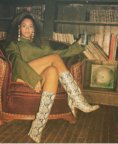 Beyonce 2013, Snake Print Boots, Beyonce Knowles Carter, Beyonce Style, Mrs Carter, Snakeskin Boots, Beyoncé Giselle Knowles-carter, Beyoncé Giselle Knowles, Online Photo Gallery