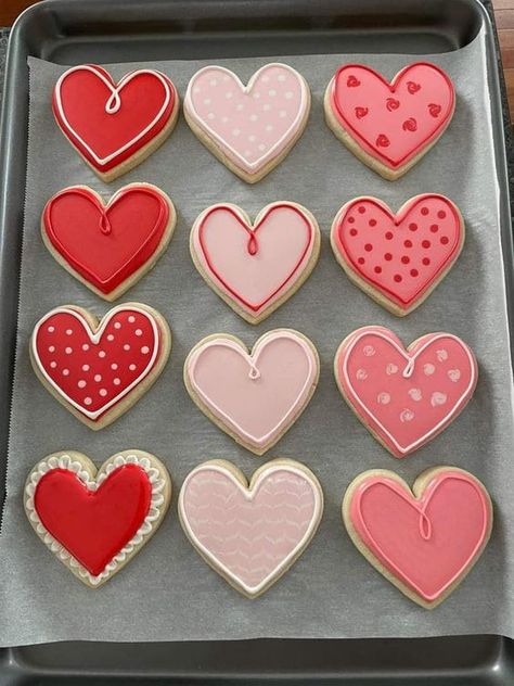 30+ Easy Valentine's Day Sugar Cookies You'll Love! - HubPages Valentine Cookies Decorated, Valentines Day Sugar Cookies, Heart Sugar Cookie, Valentine Sugar Cookies, Valentines Baking, Shaped Cookies, Heart Shaped Cookies, Sugar Cookie Designs, Cute Baking