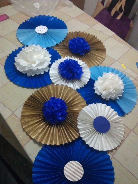 Pinwheel Decorations, Blue Party Decorations, Boy Birthday Decorations, Simple Birthday Decorations, Ramadan Crafts, Diy Classroom, Paper Flower Backdrop, Paper Flowers Craft, Birthday Cards For Friends