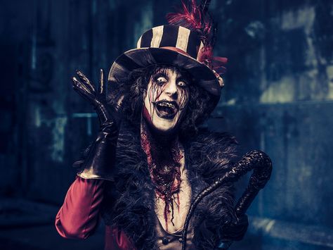 The ringmaster Twisted Circus, Halloween Sfx, Haunted Circus, Creepy Circus, Ringmaster Costume, Voodoo Priestess, Dark Harbor, Halloween Circus, Creepy Carnival