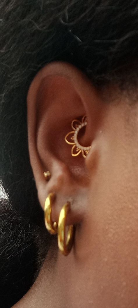 #curatedear #daith #triplelobe insta: @just.yamu Earrings For Daith Piercing, Daith Piercing Jewelry Stud, Sun Daith Piercing, Small Daith Piercing, Daith Piercing Black Women, Daith Piercing Jewelry Gold, Gold Daith Piercing, Daith Piercing Jewelry Simple, Daith Piercing Ideas