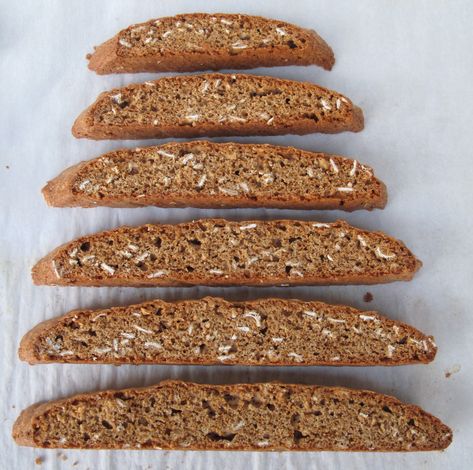 Cinnamon Maple Oat Biscotti- a bowl of cinnamon maple oatmeal disguised as a crunchy cookie. | The Monday Box Oat Biscotti, Maple Biscotti, Breakfast Biscotti, Maple Oatmeal, Cookie Recipes Homemade, Biscotti Recipe, Crunchy Snack, Crunchy Cookies, Artisan Food