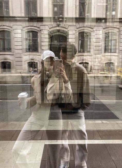 London Couple, Paris Couple, London Aesthetic, Shotting Photo, Paris Aesthetic, New York Aesthetic, The Love Club, Photo Couple, Couple Aesthetic