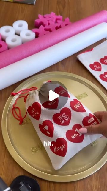 Dollar Tree Valentine Crafts, Holiday Crafts Diy, Dollar Tree Finds, Diy Valentines Crafts, Gal Pal, January 26, All Holidays, Cute Diys, Holiday Diy