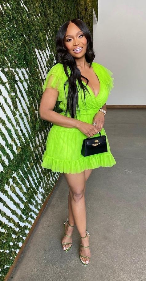 Lime Green Dress Outfit Classy, Lime Green Outfit Ideas, Tropical Party Outfit, Restaurant Outfit, Lime Green Outfits, Green Dress Outfit, Dress Work Outfit, Outfit Ideas For Church, Classy Skirts