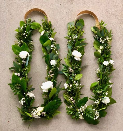 Wedding Varmala, Indian Wedding Garland, Flower Garland Wedding, Wedding Garland, Flower Decorations Diy, Green Garland, Greenery Garland, Wax Flowers, Flower Garland