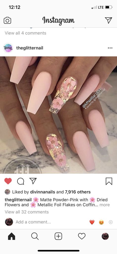 Pale Pink Coffin Acrylic Nails, Light Pink And Gold Acrylic Nails, Dusty Rose Nails Acrylic Short, Rose Blush Nails, Simple Blush Pink Nails, Light Pink Nails With Design Classy, Rose Acrylic Nails Design, Blush Pink Wedding Nails, Light Pink Simple Nails