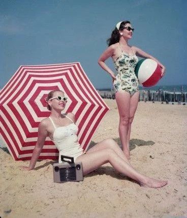 Vintage Inspired Bathing Suits, 50’s Aesthetic, 50s Beach, Chic Bathing Suits, 1950s Aesthetic, 50s Aesthetic, 1950s Models, Vintage Summer Fashion, White Bathing Suit