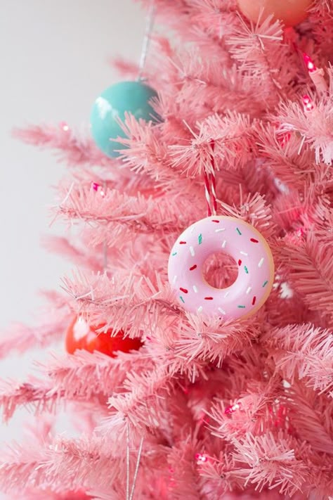 DIY Donut Ornaments & A Pink Christmas Tree!! Donut Ornament, Diy Donut, A Pink Christmas, Diy Donuts, Navidad Diy, Pink Christmas Tree, Beautiful Christmas Trees, Christmas Ornaments Homemade, Noel Christmas