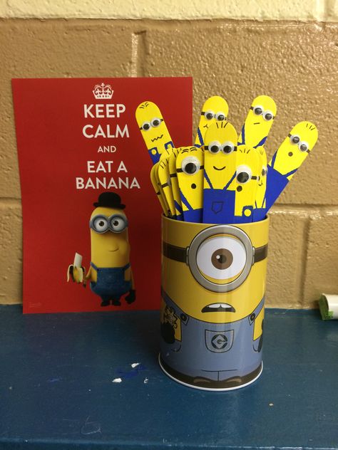 Equity sticks! Tin was from Five Below. Talking Stick Classroom, Popsicle Sticks Classroom Management, Equity Sticks, Minion Classroom, Kindergarten Classroom Management, Minion Theme, Five Below, Formative Assessment, Teaching Classroom