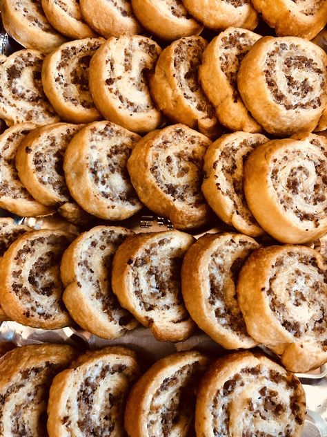 Breakfast Pinwheels Sausage, Cheesy Sausage Breakfast Pinwheels, Rotel Sausage Cream Cheese Pinwheels, Sausage Pinwheel Recipes, Crescent Roll Sausage Pinwheels, Puff Pastry Sausage Pinwheels, Sausage Crescent Rolls Appetizers, Sausage And Cream Cheese Pinwheels, Appetizer Recipes Pinwheels