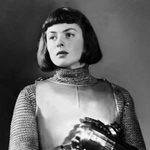 Ingrid Bergman as Joan of Arc in Victor Fleming's 1948 film. Joan Of Arc Film, Joan D Arc, Saint Joan Of Arc, Jeanne D'arc, St Joan, Ingrid Bergman, Female Knight, Joan Of Arc, Old Hollywood