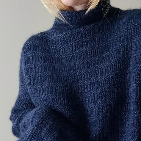 theknittingnorwegian on Instagram: "Ad// The lack of daylight when I get home from work makes it really hard to get good photos of knits, especially dark knits 🫠 But I’ve finally managed to get a couple of shots of my new #sweaterno28 ✨ The pattern for this beauty was released in the Scandinavian languages today over at @myfavouritethings.knitwear and I believe the English one is just around the corner 🙌🏻 I’ve knitted mine in @hjelholtsuldspinderi #danskpelsuld col. 21 marine and @knittingforolive #softsilkmohair col. Navy 💙 (Yarn received for test knit) #myfavouritethingsknitwear #hjelholtsuldspinderi #hjelholtpelsuld #knittingforolive #kfosoftsilkmohair #knittingforolivesoftsilkmohair #teststrikk #testknit #knittedsweater #genserstrikk #modernestrikk #theknittingnorwegian #contempor Scandinavian Knitting Patterns, Knitting Patterns Free Sweater, Good Photos, Hard To Get, Sweater Design, Machine Knitting, Knitting Inspiration, The English, Around The Corner