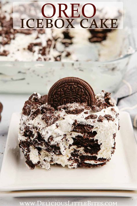 Hey, Oreo lovers, this easy-to-make dessert recipe is for you! It's a rich, creamy, old-fashioned Oreo icebox cake that is filled with Oreo cookies and a homemade cheesecake ice cream. | #oreos #oreoiceboxcake #iceboxcake #cheesecake #cake Cream Cheese Icebox Cake, Oreo Icebox Cake, Oreo Ice Cream Cake, Icebox Cake Recipes, Oreo Cream, Cheesecake Ice Cream, Homemade Cheesecake, Sorbet Recipes, Cheesecake Cake