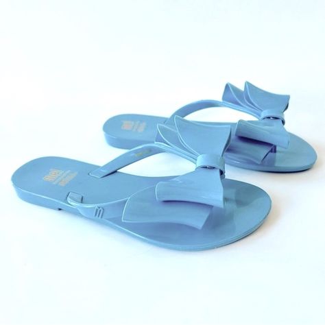 Mini Melissa Bow Mel Light Blue Girls Toddler Sandals Flip Flops Jelly 12 Melissa Sandals, Toddler Sandals, Bow Sandals, Mini Melissa, Bow Flats, Jelly Sandals, Kids Sandals, Blue Bow, Girls Toddler