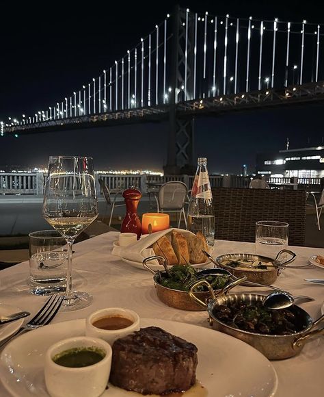 ✨• #dinner #steak #restaurant #view #night #chef 5 Star Restaurant Aesthetic, 5 Star Restaurant Food, Fine Dining Aesthetic Night, Dinner Aesthetic Restaurant, Dinner Restaurant Aesthetic, Family Dinner Aesthetic Restaurant, Steak Dinner Aesthetic, Dinner Aesthetic Night, Steak Aesthetic