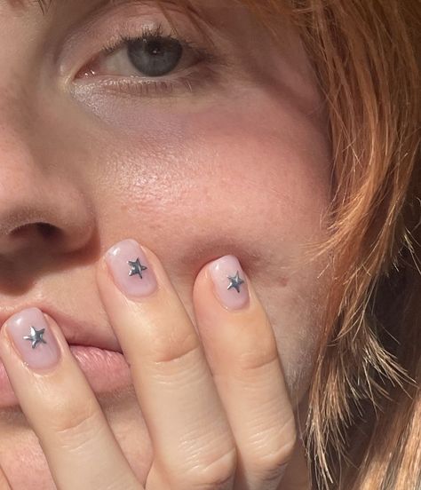 East Short Nail Designs, Rina Sawayama Nails, Short Nails Stickers, Aesthetic Simple Nails Short, Gelx Short Nail Designs, Short Nails With Stickers, Gen Nails Short, Nail Stickers Aesthetic, Cool Girl Nails Short