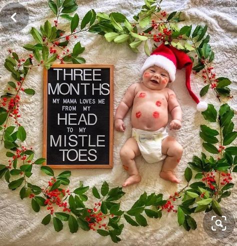 Baby Holiday Photos, Christmas Photo Ideas, Baby Christmas Photography, Christmas Baby Pictures, Baby Milestones Pictures, Baby Christmas Photos, Monthly Pictures, Monthly Baby Pictures, Baby Milestone Photos