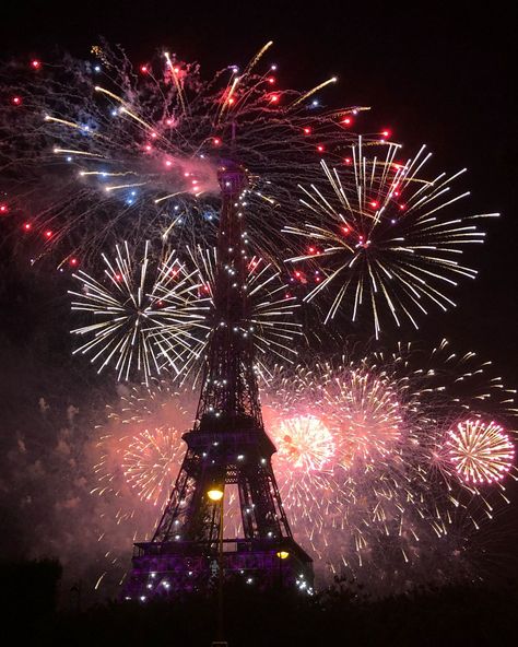 Bastille Day Aesthetic, Bastile Day, Happy July 4th Images, Fireworks Images, National Festival, Bastille Day, Paris Olympics, Happy July, French Flag