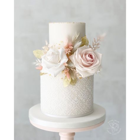 Wedding Cake Setup, Two Tier Wedding Cake, Wedding Cake Simple Elegant, Blush Wedding Cakes, Rose Gold Wedding Cakes, Rose Gold Cake, Rachel Miller, Edible Gold Leaf, Pretty Wedding Cakes