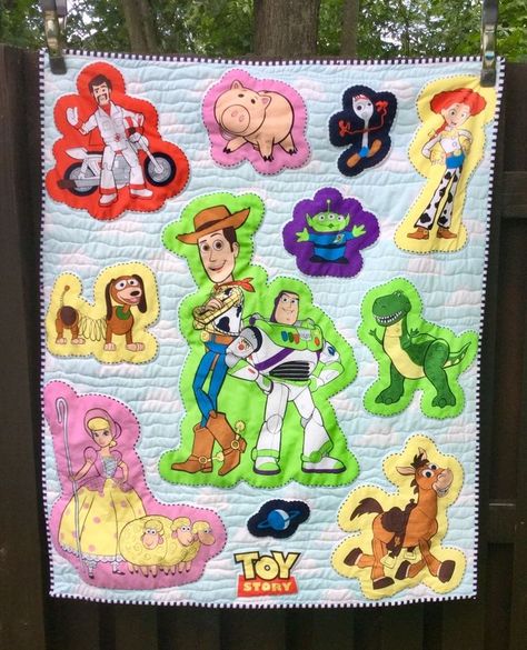 Toy Story Quilt Ideas, Toy Story Quilt, Diy Lace Trim, Advanced Sewing Projects, Diy Monogram, Beginner Sewing Patterns, Sewing Business, Leftover Fabric, Sewing Patterns For Kids