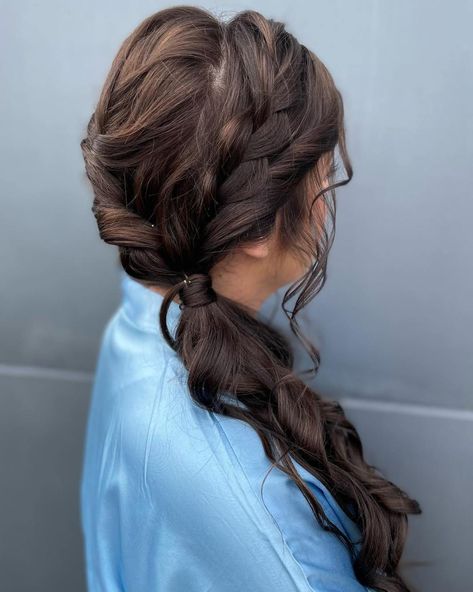 Wedding Ponytail Hairstyles, Messy French Braids, Side Braid Ponytail, Side Ponytail Hairstyles, Easy Trendy Hairstyles, Side Ponytails, Wedding Hair Side, Side Braid Hairstyles, Ponytail Hairstyles Easy