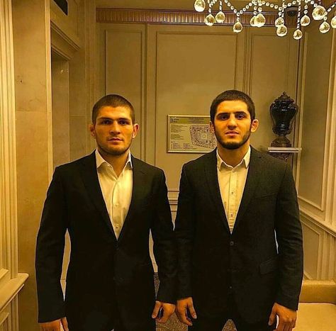 Khabib Nurmagomedov And Islam Makhachev, Khamzat Chimaev Aesthetic, Dagestan Fighter, Khamzat Chimaev Wallpaper, Islam Makhachev Ufc, Khabib And Islam, Ufc Fighters Men, Khamzat Chimaev, Islam Makhachev