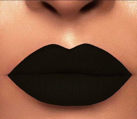 Lipstick Making, Lipstick Looks, Black Matte Lipstick, Skincare Favorites, Lips Black, Bold Lip Color, Makeup Images, Liquid Matte Lipstick, Kylie Jenner Lipstick