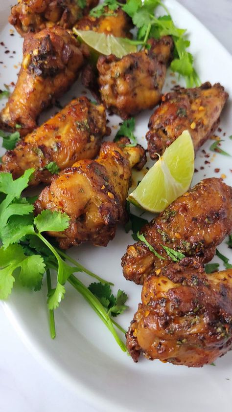 Lime Pepper Wings, Cilantro Lime Chicken Wings, Emma Food, Wing Flavors, Lime Chicken Wings, Actifry Recipes, Dude Food, Cilantro Lime Sauce, My Culture