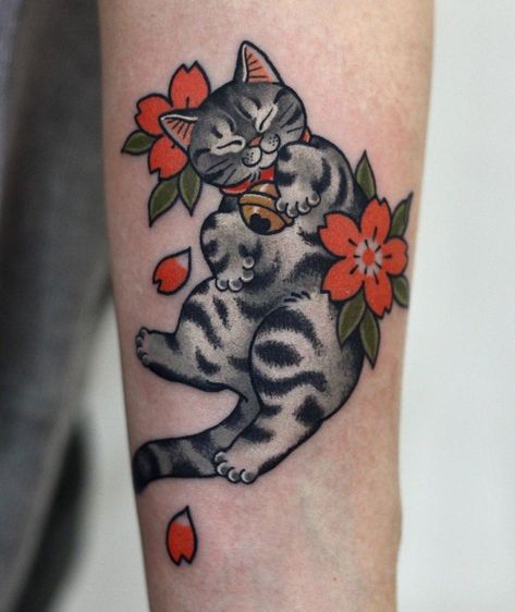 #CoolTattoos #TattooArt #InkMaster #TattooDesigns #InkedUp #TattooLovers #InkInspiration #TattooIdeas #CreativeInk #TattooStyle Sailor Jerry Cat Tattoo, Tom Kitten Tattoo, Pet Tattoos Traditional, Neotraditional Cat Tattoo Design, Cat Tattoos Traditional, Cat Portrait Tattoo Traditional, Orange Cat Tattoo Ideas, Full Body Cat Tattoo, American Trad Cat Tattoo