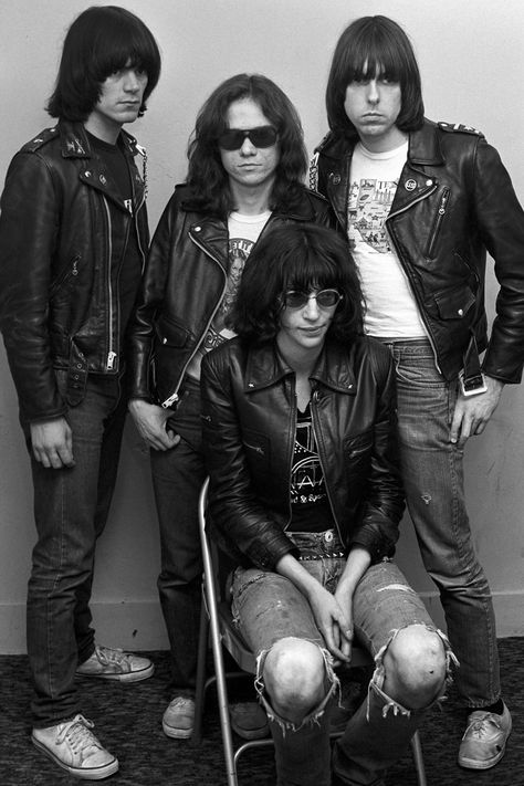 How Rock And Roll Changed Fashion #jacket #fashion #leather #socialgroup #leatherjacket The Ramones, Rock And Roll Fashion, Joey Ramone, Band Poster, Musica Rock, Punk Rock Bands, Punk Rocker, Rock Outfits, Punk Music