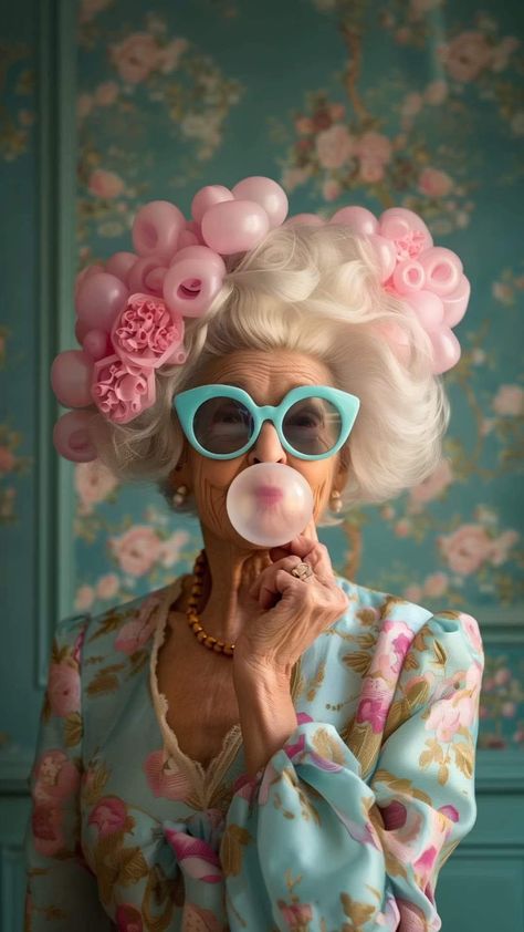 Quirky Art, Blowing Bubbles, Ageless Beauty, Old Woman, Happy B Day, Art Original, Birthday Wishes, Beautiful People, Pop Art