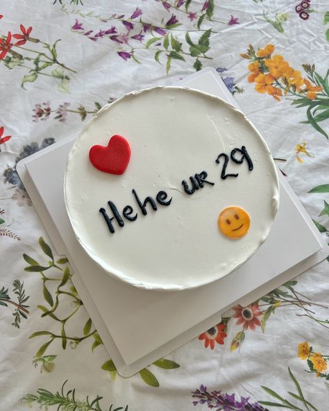 Asthetic Cakes For Girl, Asthetic Cakes Girl, 25th Birthday Cake For Her, 29 Bday Cake, Boyfriends Birthday Cake, Boyfriend Birthday Cake Ideas Funny, 29th Bday Cake, Bd Cake For Boyfriend, 27th Birthday Cake Men