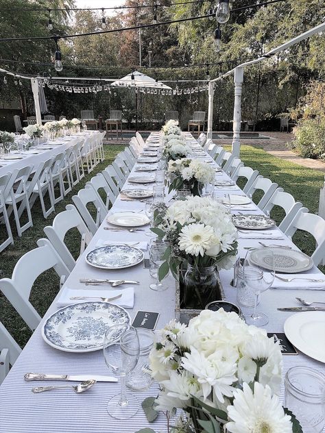 6 Amazing Outdoor Party Ideas For Summer — She Gave It A Go Outdoor Engagement Party, Floral Table Setting, Backyard Engagement Parties, Popcorn Bar, Outdoor Dining Room, Engagement Party Decorations, Summer Entertaining, Outdoor Parties, Outdoor Party