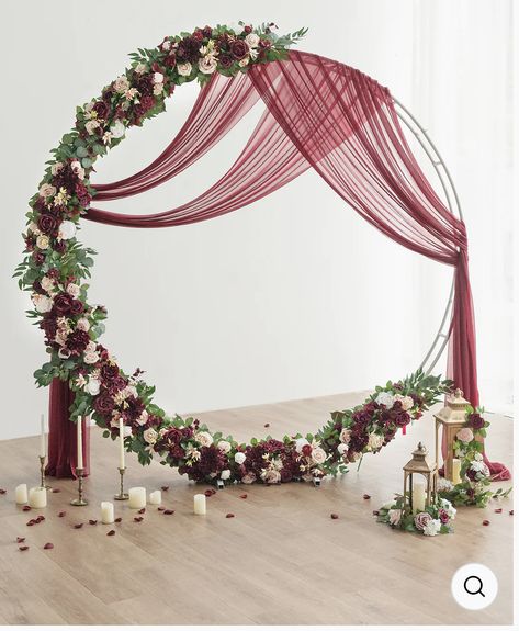 Burgundy Blush Fall Wedding, Red Linens Wedding, Wedding Backdrop Burgundy, Wedding Burgundy Decoration, Burgundy Wedding Arch Flowers, Burgundy And Blush Wedding Reception, Wedding Arch Red Flowers, Burgundy Decor Wedding, Red Rose Arch Wedding