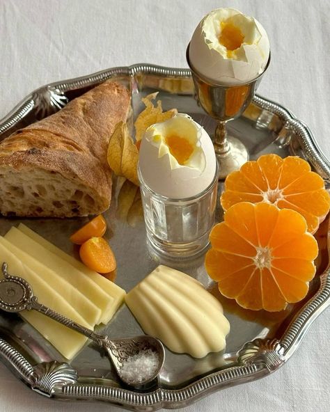 Fancy Food, Breakfast In Bed, Food Presentation, Food Inspo, Beautiful Food, Pretty Food, Cute Food, Food Photo, Aesthetic Food