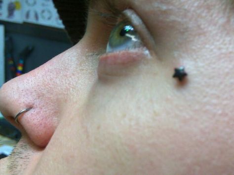 Star dermal piercing on face piercingsbymandy Star Dermal Piercing, Dermal Piercing, Body Mods, Tattoos And Piercings, Piercings, Nose Ring, Gems, Tattoos, Stars