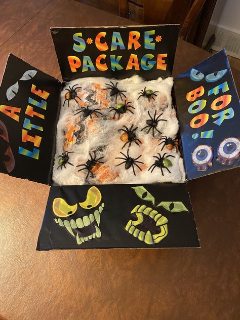 Spooky Care Package, College Halloween Care Package, Boo Box Ideas For Boyfriend, Halloween College Care Package Ideas, Halloween Care Package Military, Halloween Care Package College, Halloween Care Package Ideas, Diy Relationship Gifts, College Gift Boxes