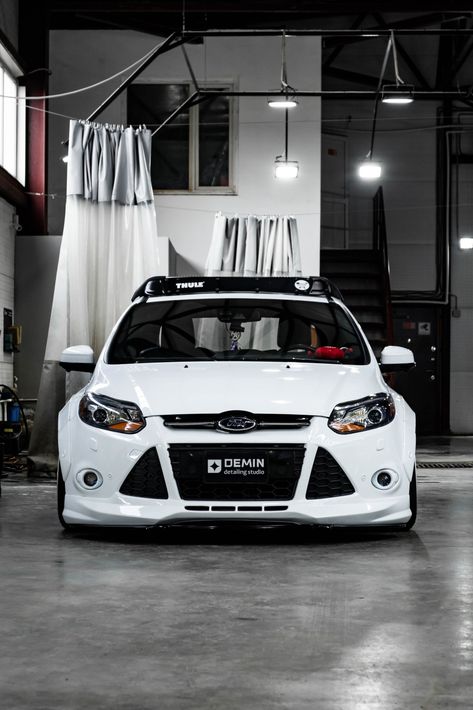 Ford Focus Hatchback, Ford Focus 3, Focus 3, Car Mods, Racing Cars, Ford Focus, Jdm, Race Cars, Ford