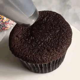 #cupcake #purple #food #fastgif #stim #stimming #sensory Satisfying Pictures, Most Satisfying, Oddly Satisfying Videos, Oddly Satisfying, Satisfying Video, Chocolate Cupcakes, Satisfying Food, Instagram Video, Cooking And Baking