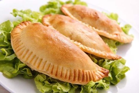 Pillsbury Crescent Rolls and taco meat make a delicious dinner Turkey Empanadas, Homemade Empanadas, Authentic Spanish Recipes, Reflux Recipes, Acid Reflux Recipes, Beef Empanadas, Havarti, Homemade Dough, Empanadas Recipe