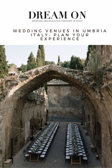 Umbria Italy Wedding, Umbria Wedding Venues, Italian Destination Wedding, Italian Lifestyle, Umbria Italy, Outdoor Dinner, Unconventional Wedding, Wedding Costs, Architecture Landscape