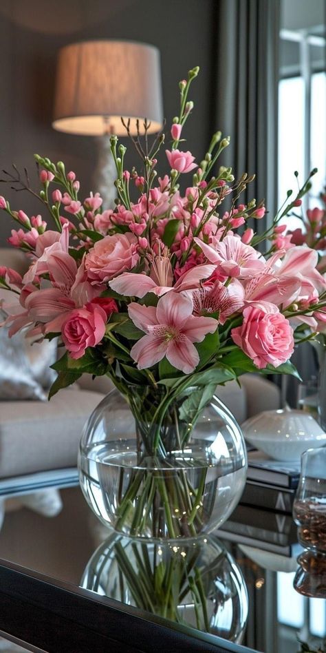 Luxury Flower Bouquets, Boquette Flowers, Home Entrance, Flower Vase Arrangements, Flowers Bouquet Gift, Nothing But Flowers, Beautiful Plants, Vase Arrangements, Flower Therapy